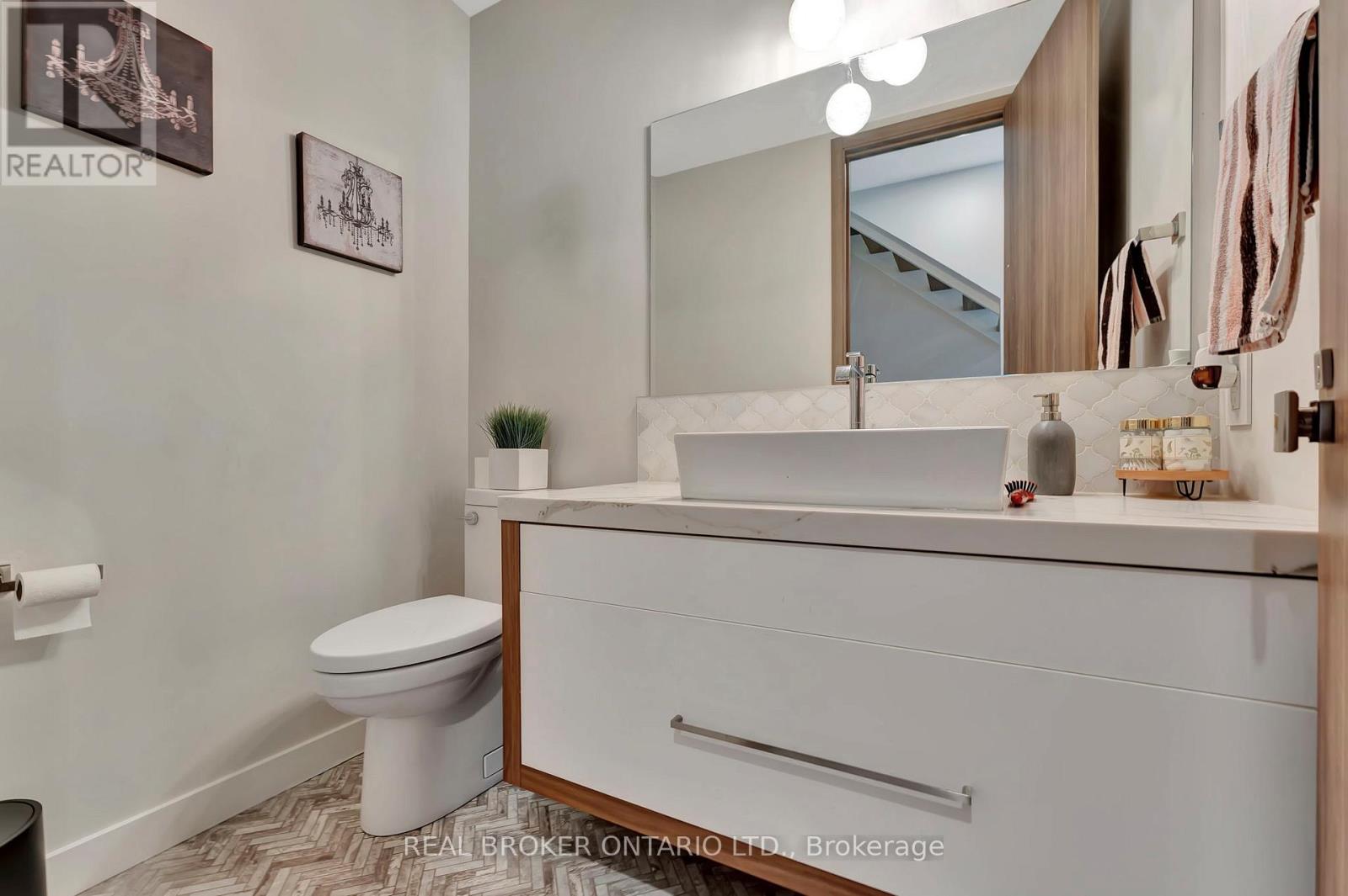 49 Lotta Avenue, Ottawa, Ontario  K2G 2B4 - Photo 24 - X12344713