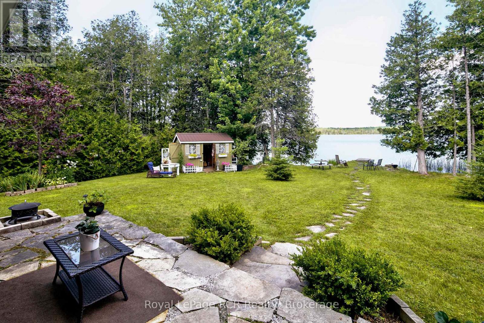 121 Browns Lane, Georgian Bluffs, Ontario  N0H 2K0 - Photo 21 - X12293448
