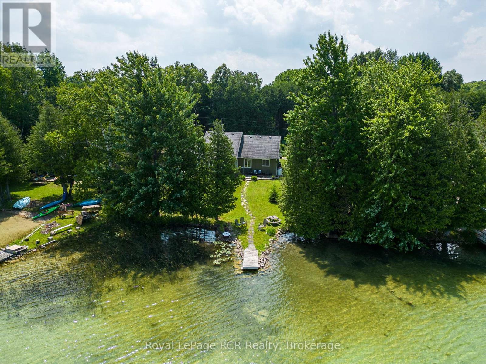 121 Browns Lane, Georgian Bluffs, Ontario  N0H 2K0 - Photo 4 - X12293448