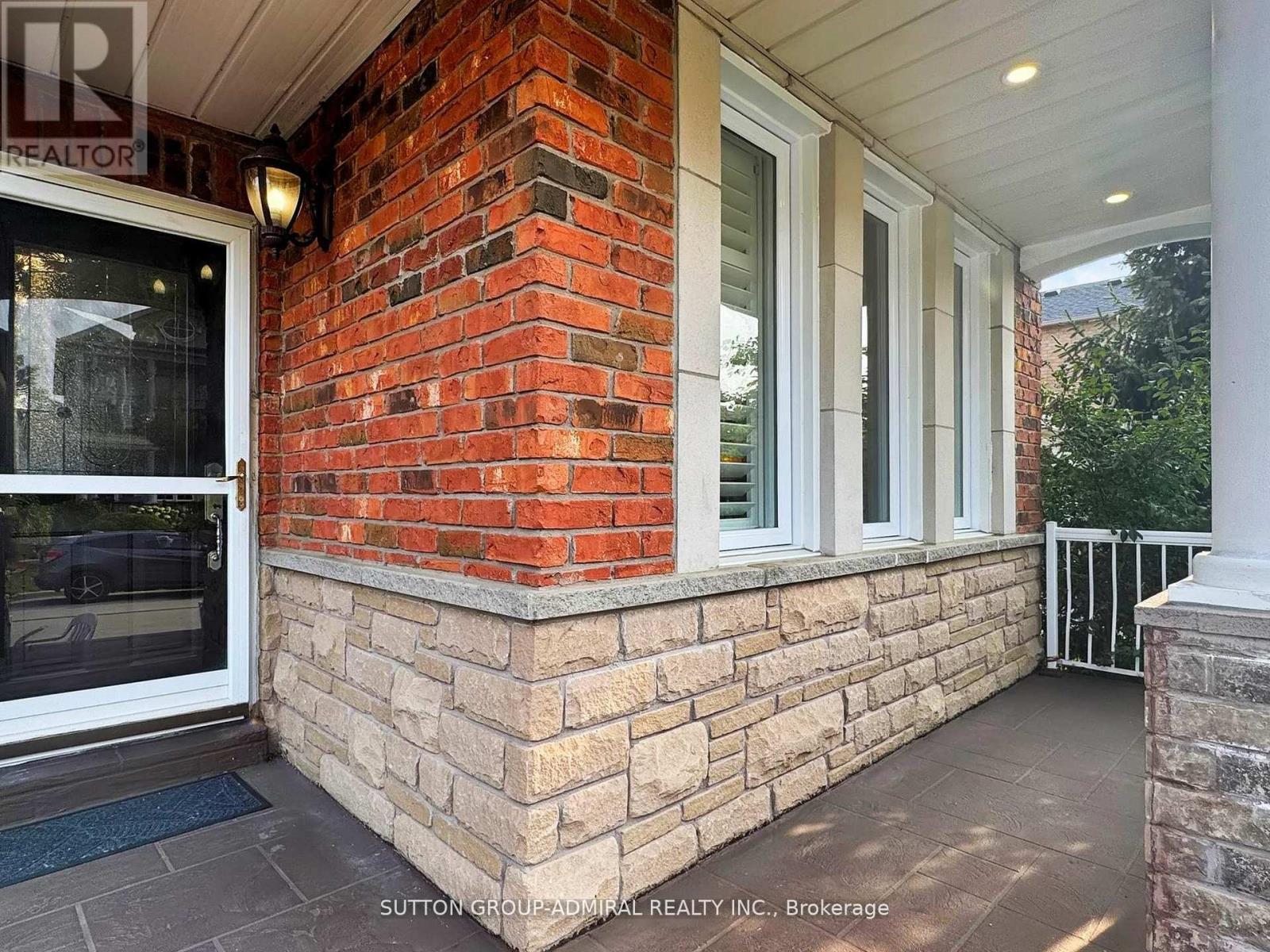 Property at 27 CHIPMUNK TRAIL image 4