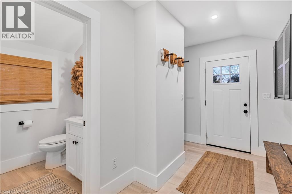 374 Ontario Street, Grimsby, Ontario  L3M 3H5 - Photo 15 - 40761429