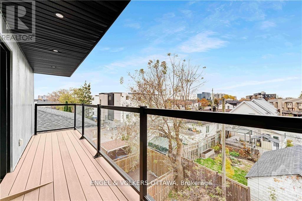 A - 136 Carillon Street, Ottawa, Ontario  K1L 5Y3 - Photo 18 - X12358907