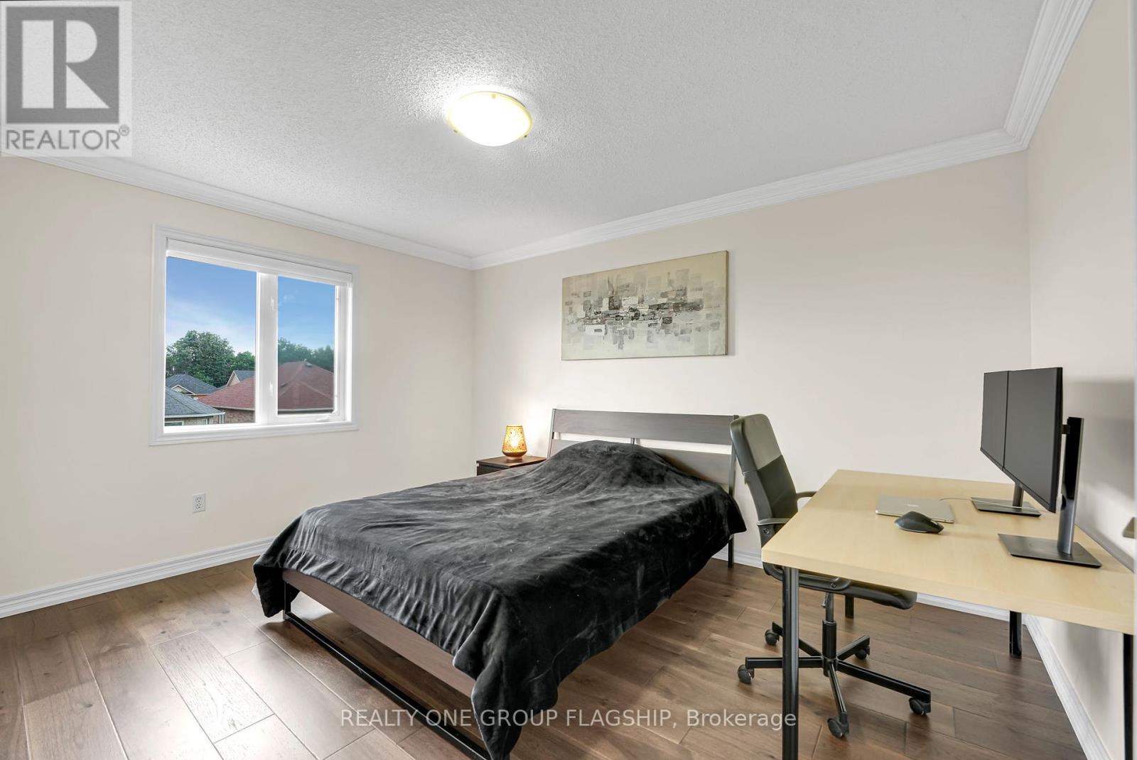 1128 Knotty Pine Grove, Mississauga, Ontario  L5W 1J6 - Photo 17 - W12358719