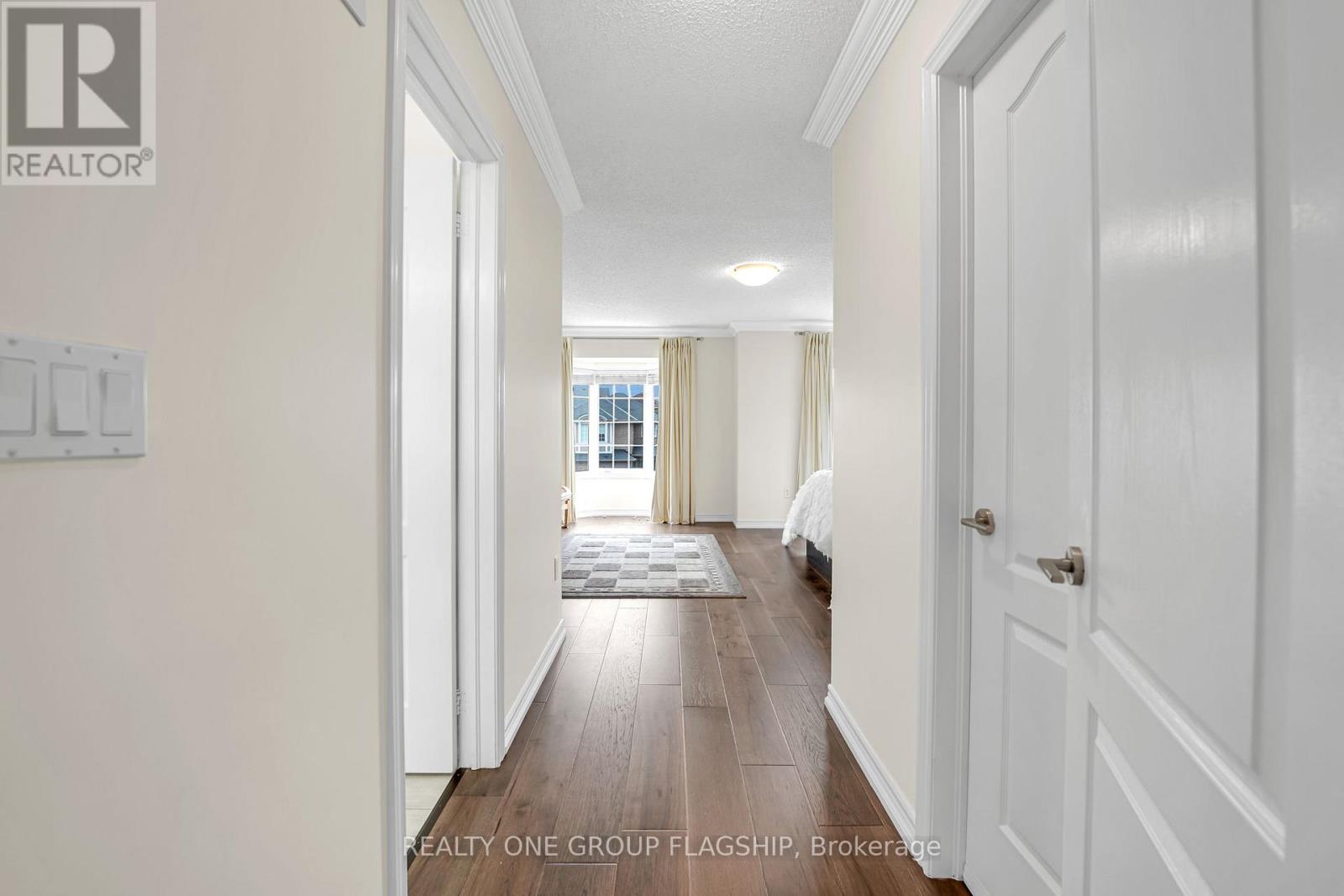 1128 Knotty Pine Grove, Mississauga, Ontario  L5W 1J6 - Photo 23 - W12358719