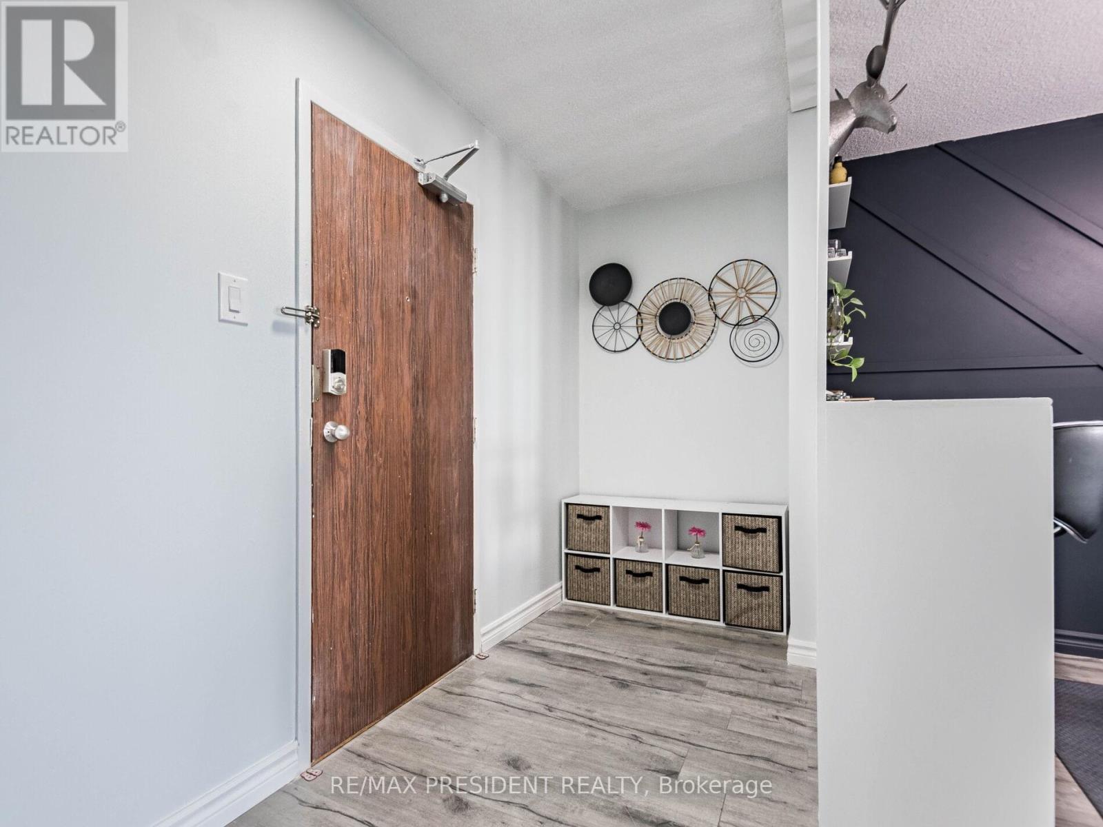 1209 - 21 Knightsbridge Road, Brampton, Ontario  L6T 3Y1 - Photo 7 - W12358797