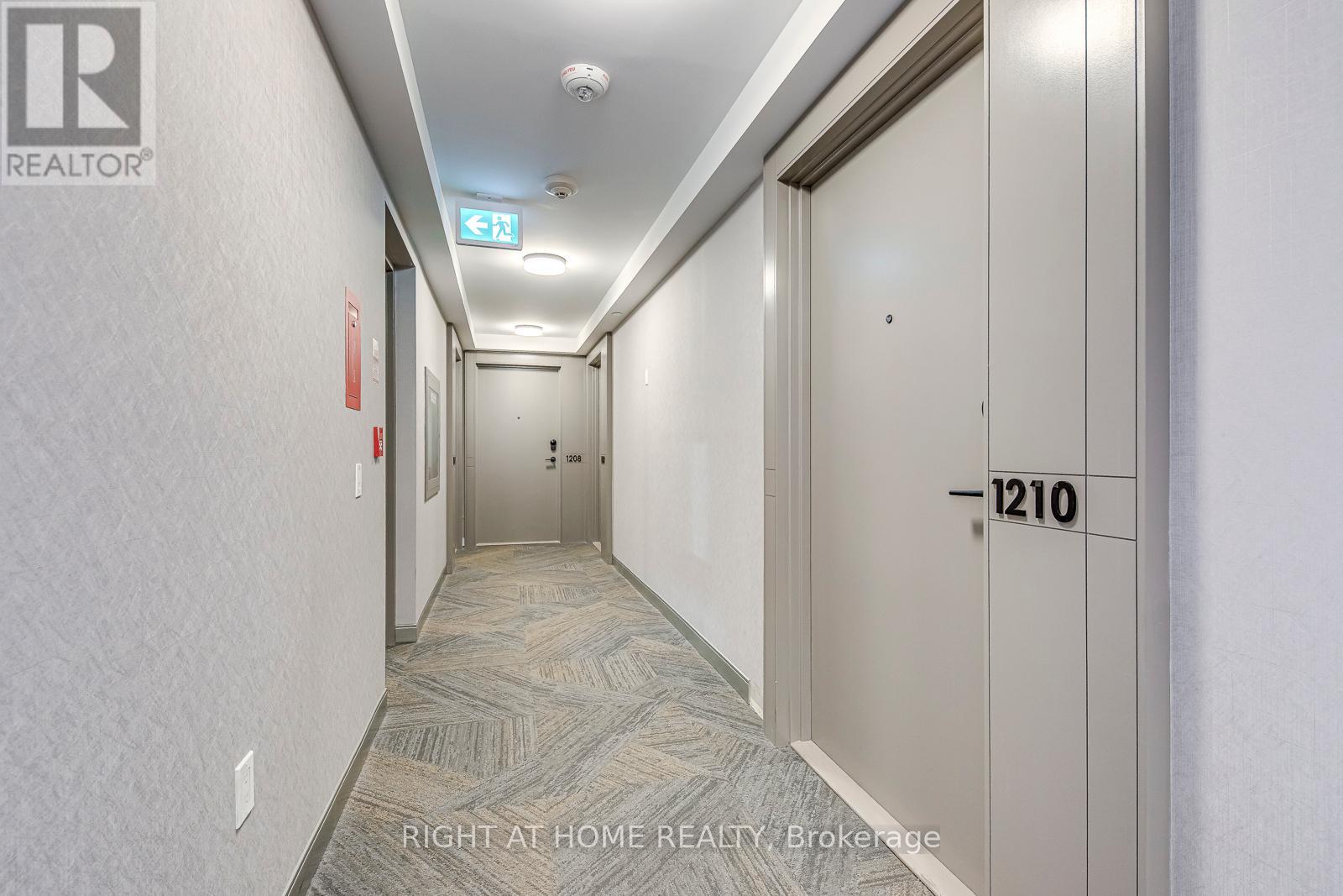 1210 - 4675 Metcalfe Avenue, Mississauga, Ontario  L5M 0Z8 - Photo 4 - W12358825