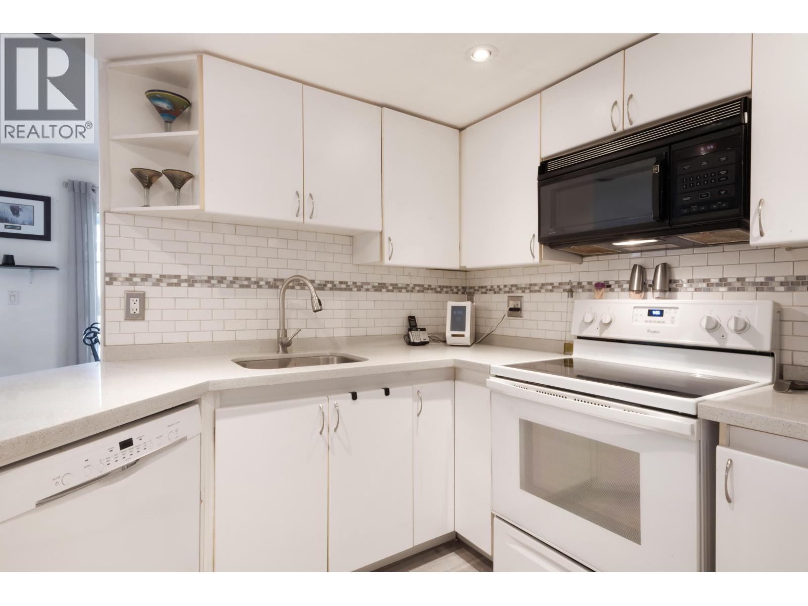 2388 Welcher Avenue, Port Coquitlam, British Columbia  V3C 1X5 - Photo 5 - R3039619
