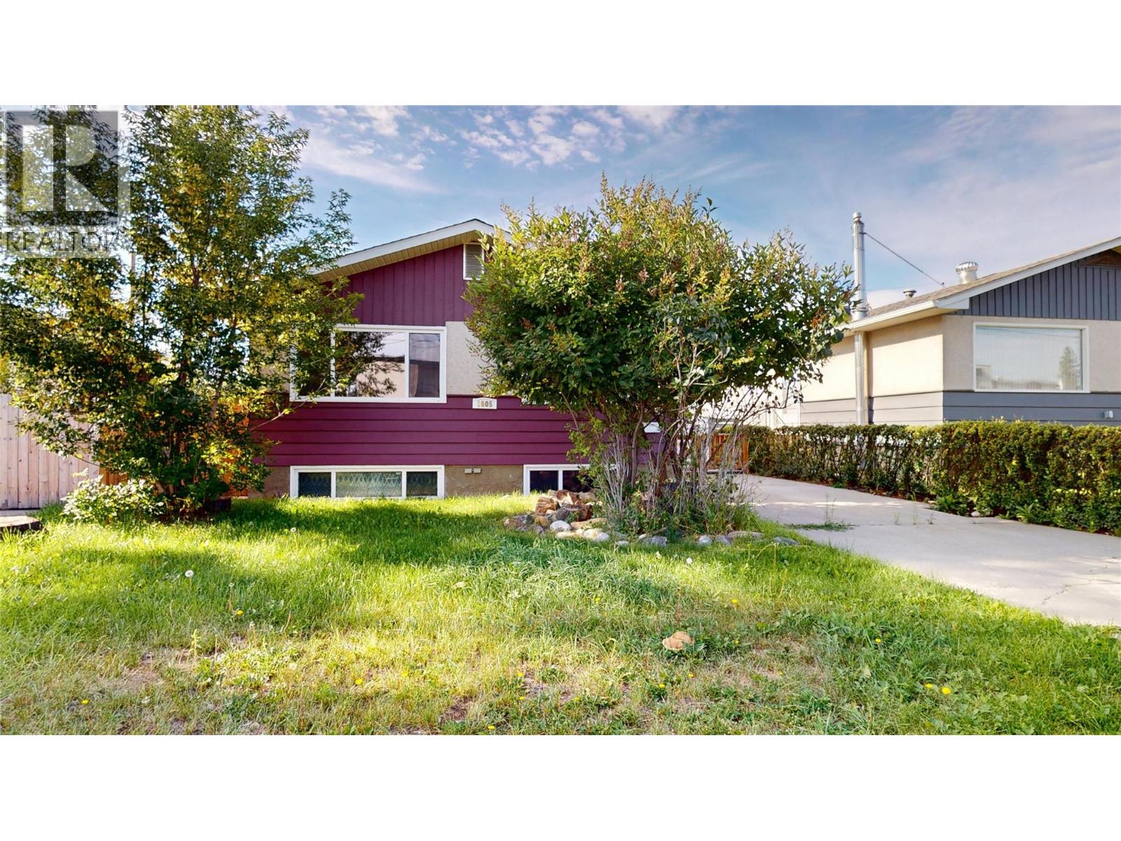 1905 2nd  S Street, Cranbrook, British Columbia  V1C 1C6 - Photo 1 - 10360239