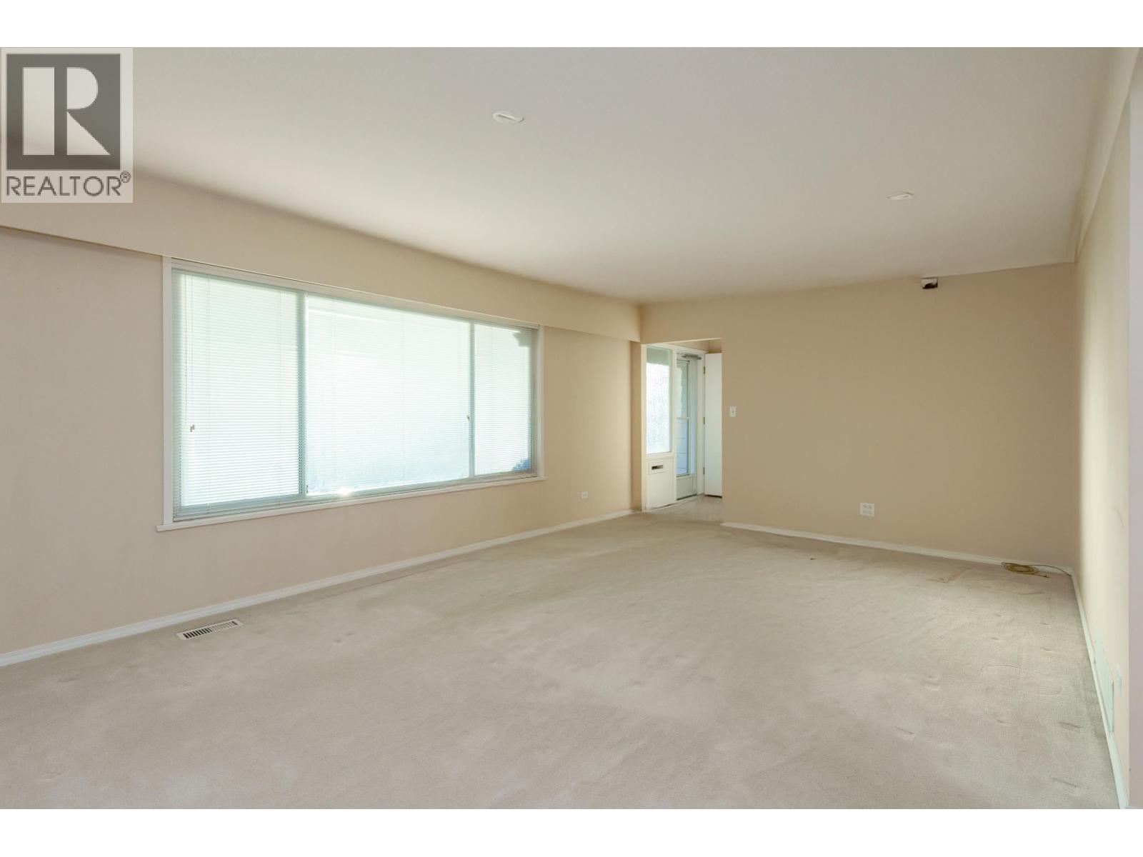 Property at 11542 WOOD STREET image 4