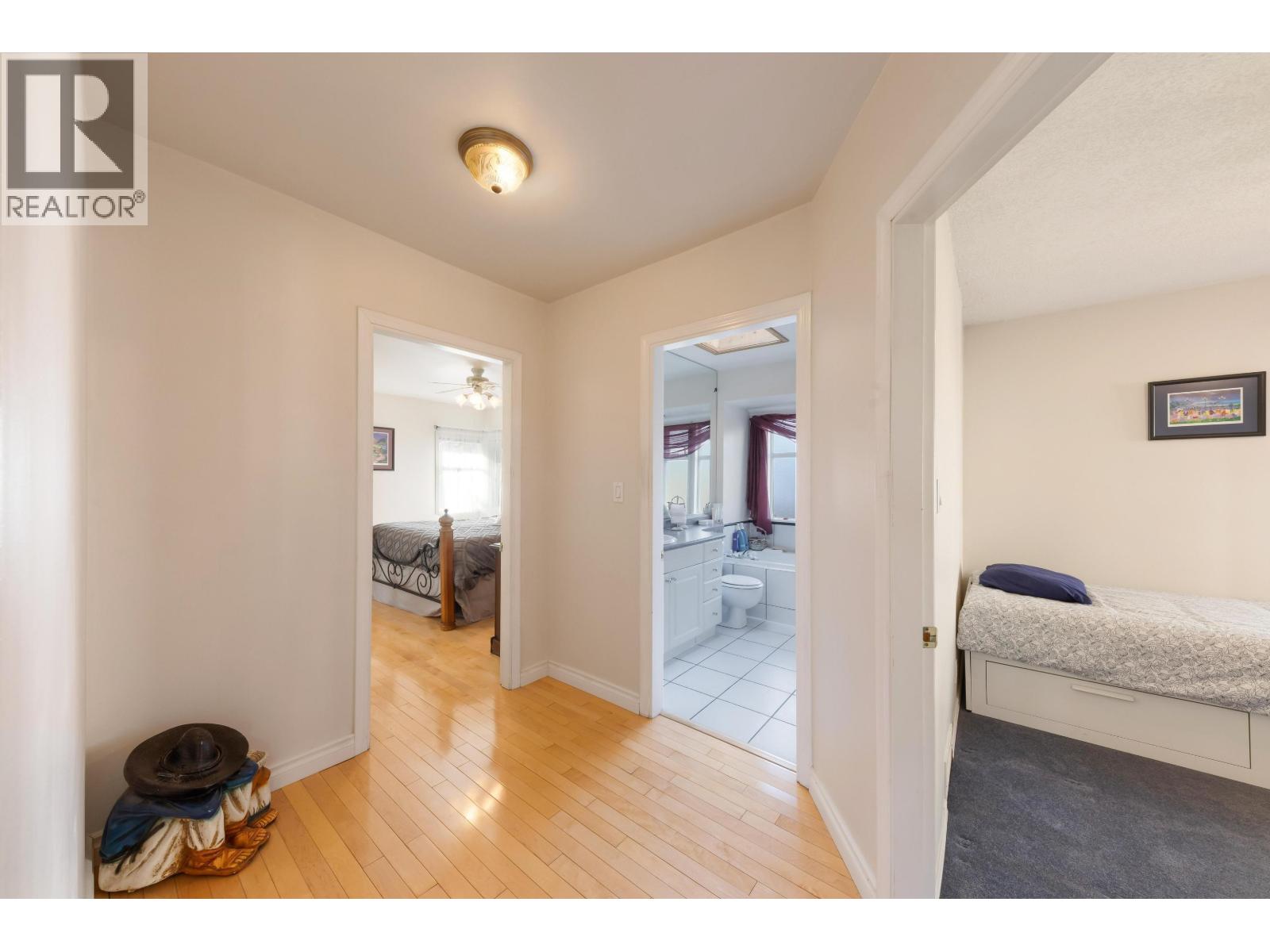 957 Stewart Avenue, Coquitlam, British Columbia  V3K 2N5 - Photo 24 - R3039618