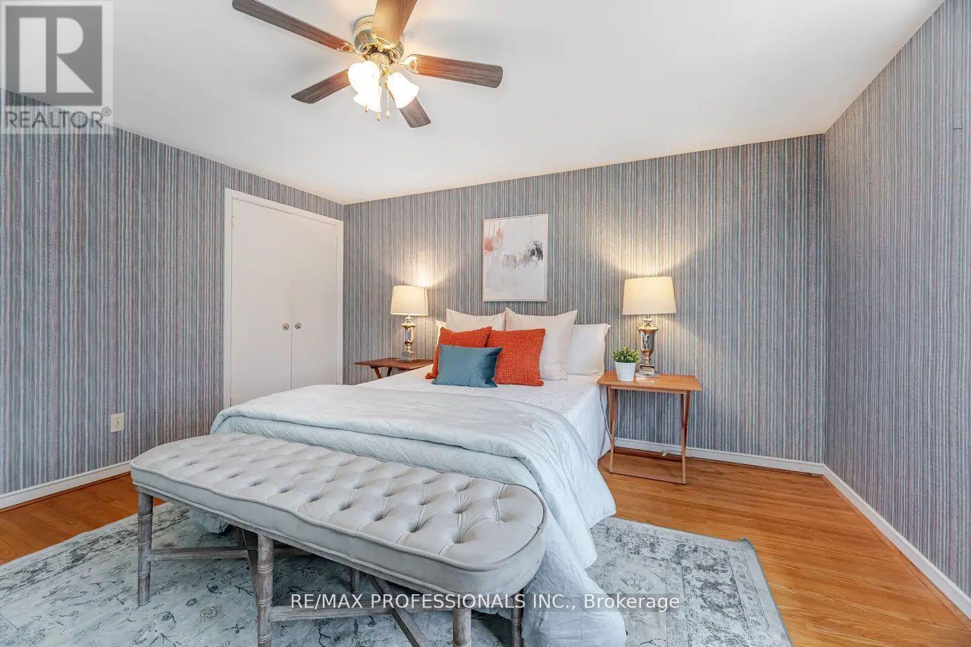 77 Bedford Park Avenue, Richmond Hill, Ontario  L4C 2N9 - Photo 16 - N12289422