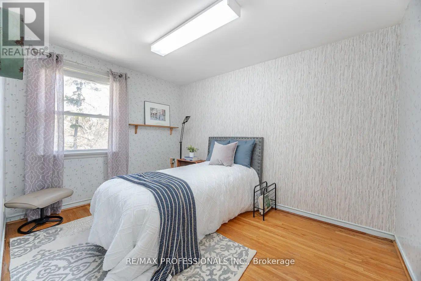 77 Bedford Park Avenue, Richmond Hill, Ontario  L4C 2N9 - Photo 21 - N12289422
