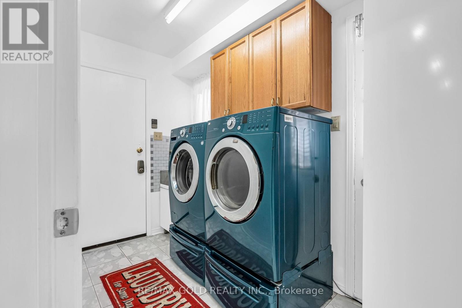 552 Farwell Crescent, Mississauga, Ontario  L5R 2A6 - Photo 18 - W12355008