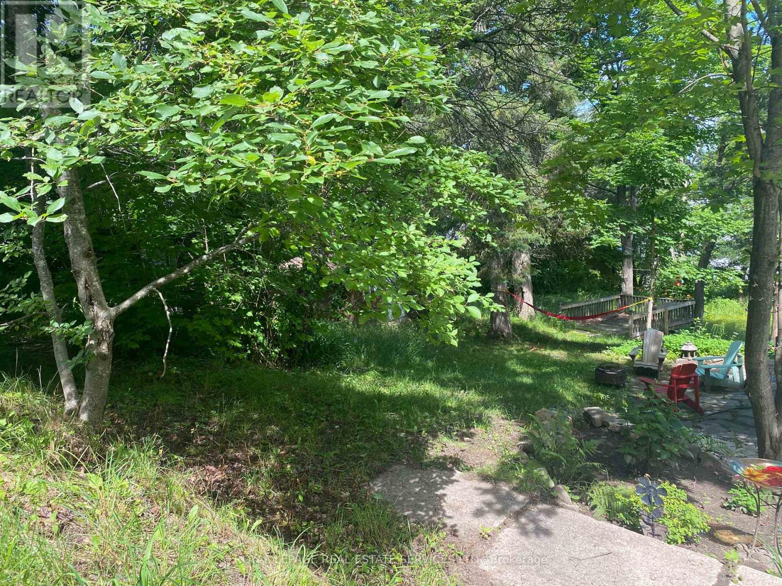 16 CORA STREET E, Huntsville, Ontario