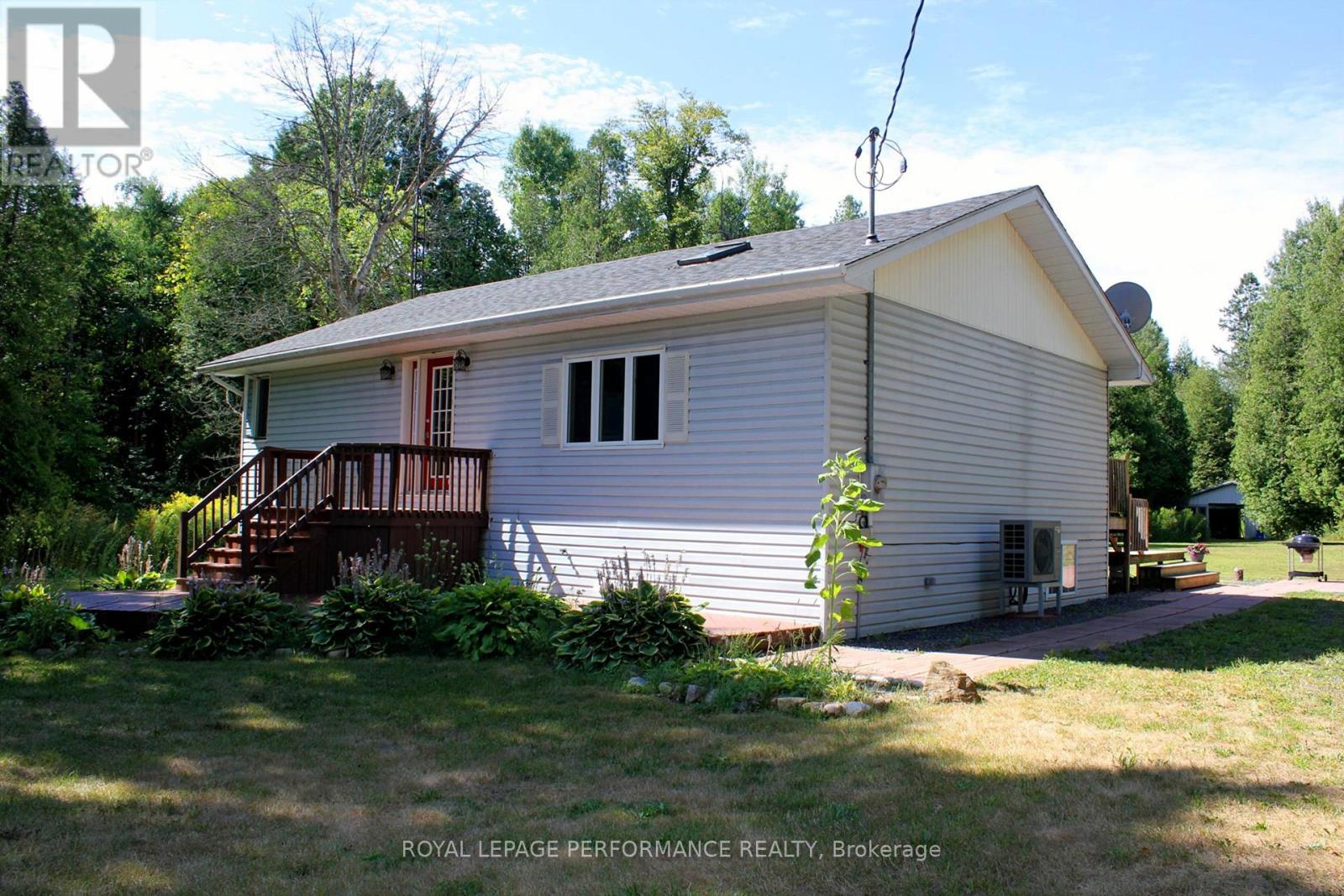 4692 O'keefe Road, South Stormont, Ontario  K0C 2A0 - Photo 8 - X12358897