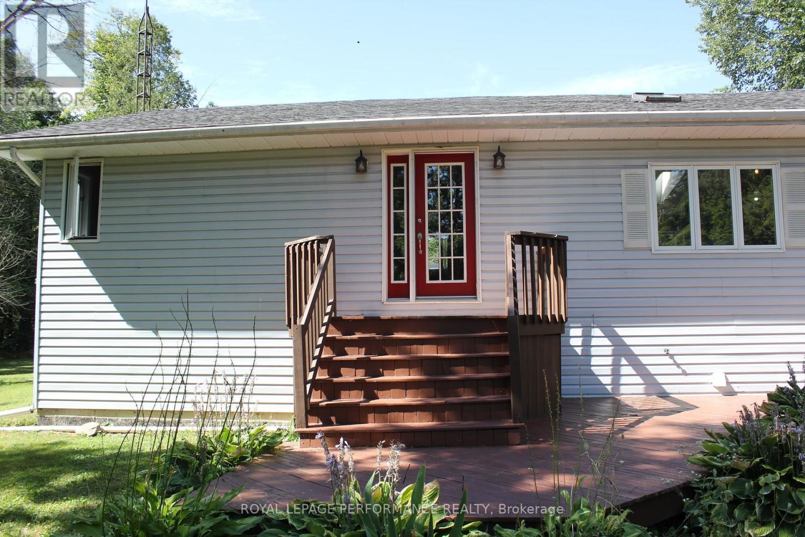 4692 O'keefe Road, South Stormont, Ontario  K0C 2A0 - Photo 9 - X12358897