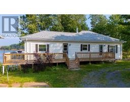 1258 Pereau Road, Upper Pereau, Ca