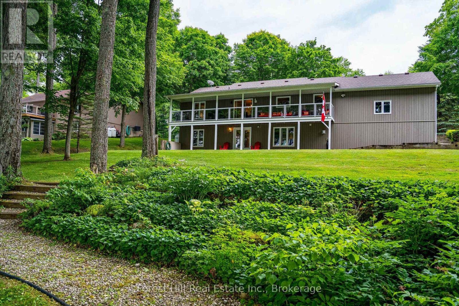 227 Peters Crescent, Grey Highlands, Ontario  N0C 1E0 - Photo 8 - X12357280