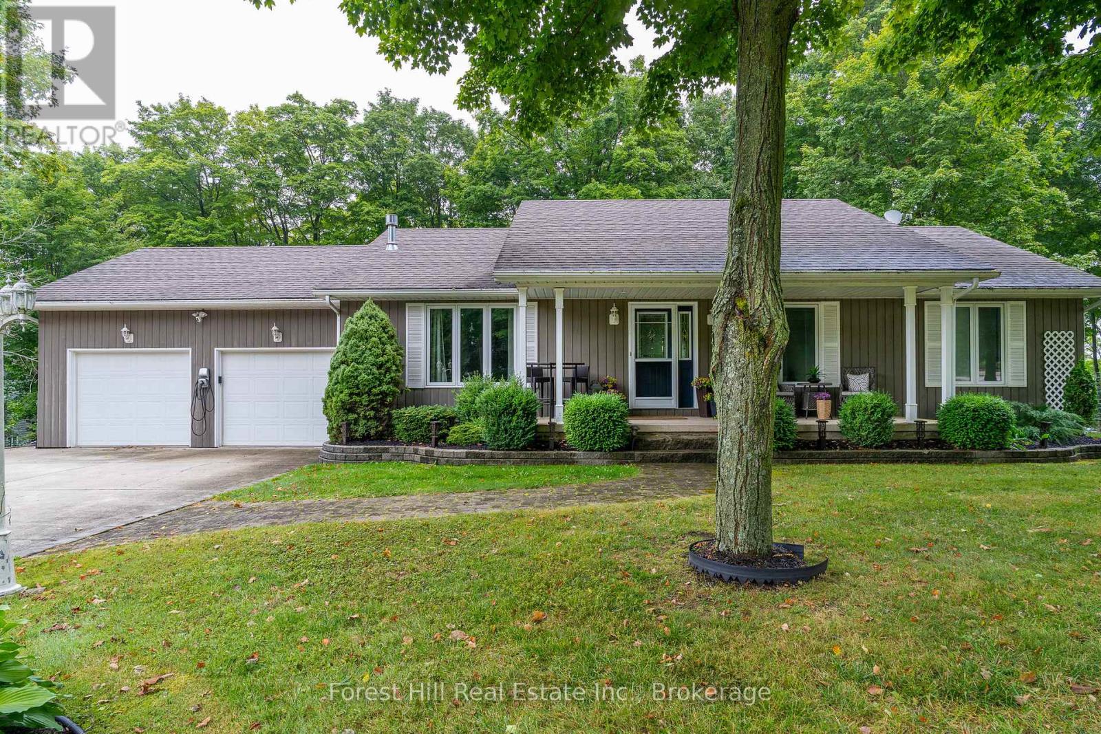 227 Peters Crescent, Grey Highlands, Ontario  N0C 1E0 - Photo 7 - X12357280