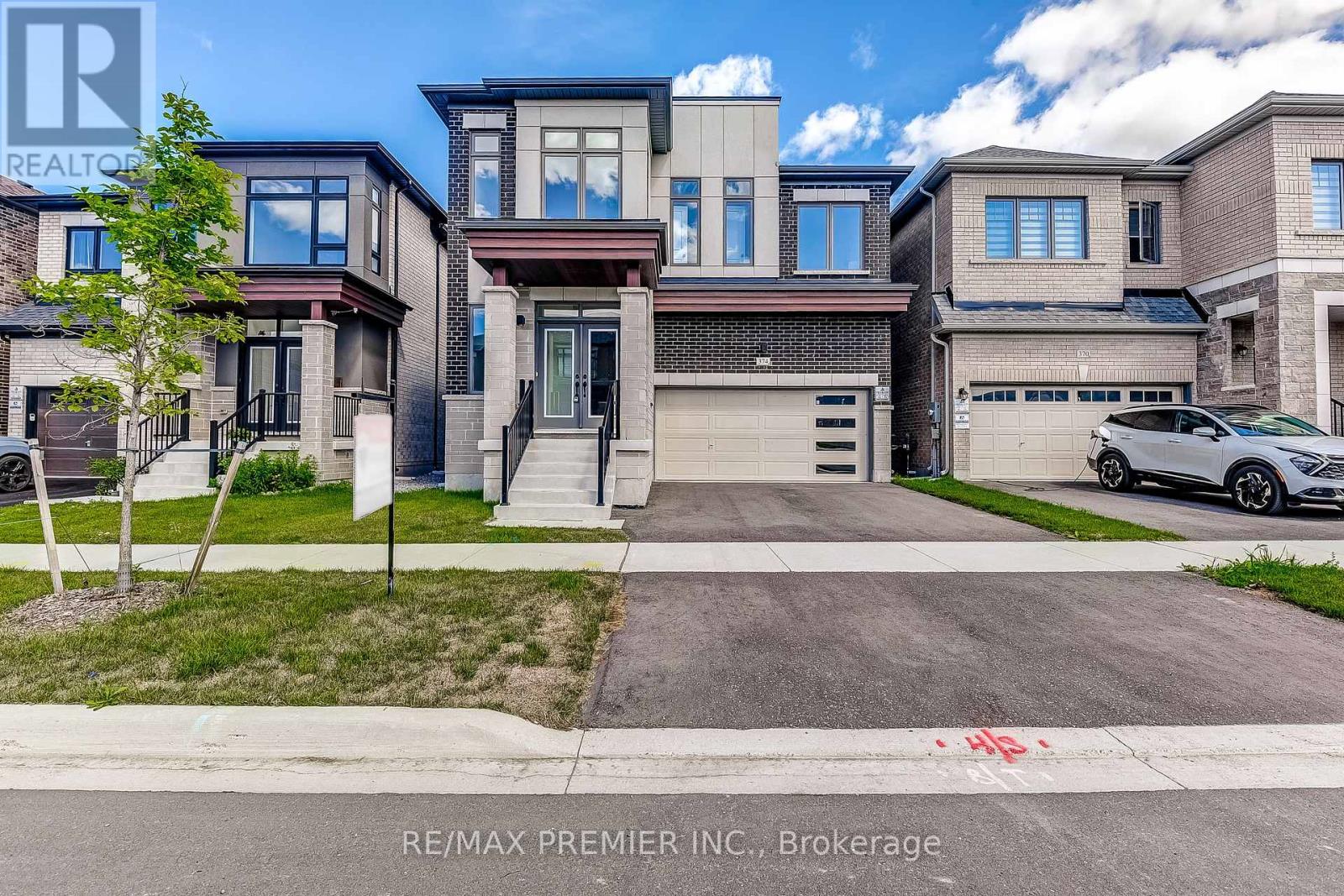 Property at 374 BOUNDARY BOULEVARD image 1