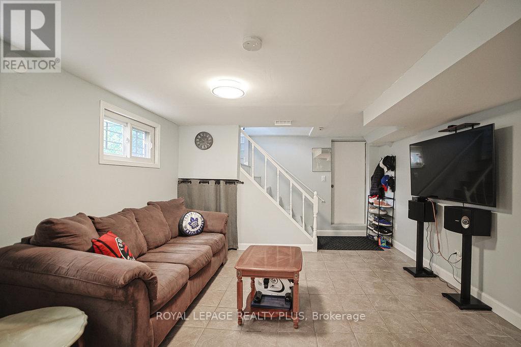 316 Upper Paradise Road, Hamilton, Ontario  L9C 5C4 - Photo 22 - X12344383