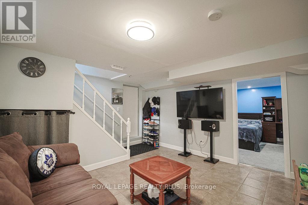 316 Upper Paradise Road, Hamilton, Ontario  L9C 5C4 - Photo 24 - X12344383