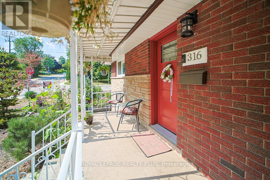 316 Upper Paradise Road, Hamilton, Ontario  L9C 5C4 - Photo 33 - X12344383