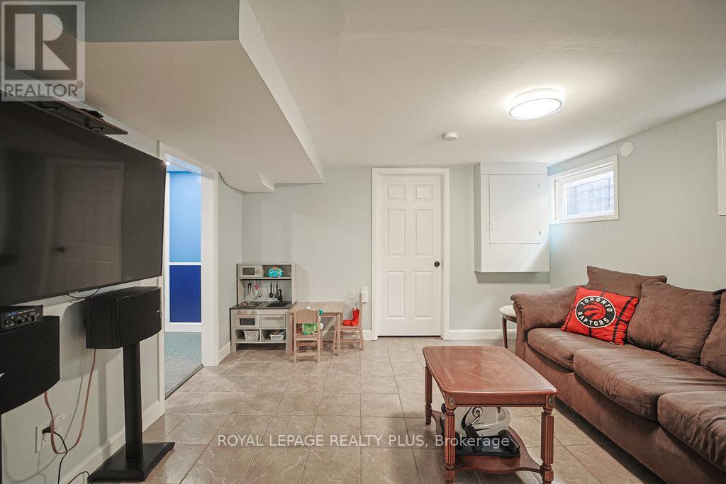 316 Upper Paradise Road, Hamilton, Ontario  L9C 5C4 - Photo 25 - X12344383
