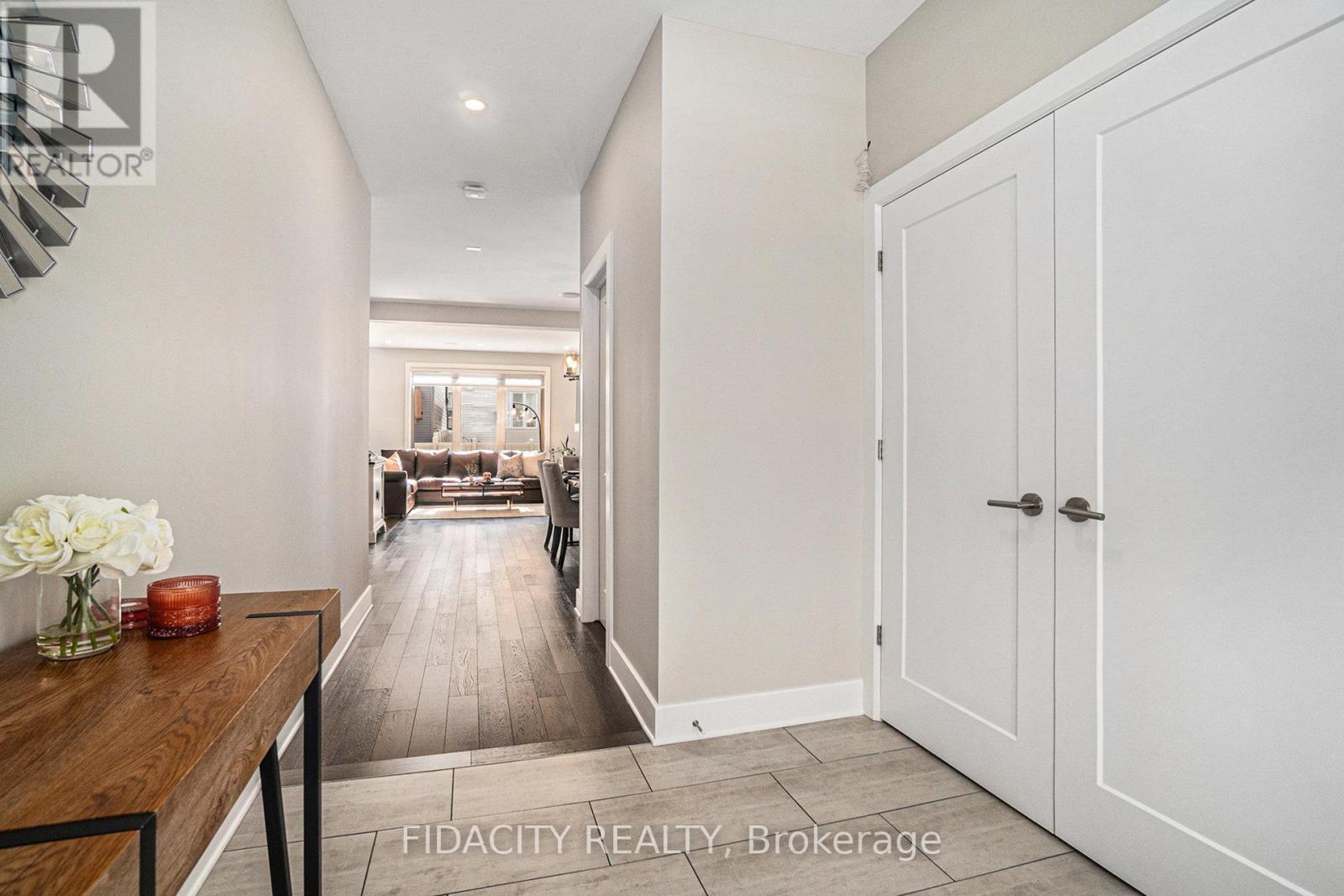 Property at 644 EAGLE CREST HEIGHTS image 3
