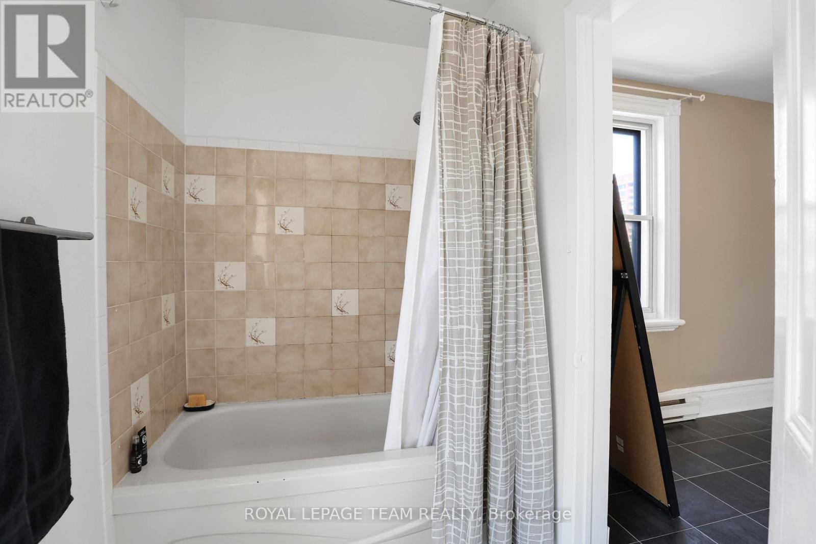 142 Cathcart Street, Ottawa, Ontario  K1N 5B8 - Photo 28 - X12359034