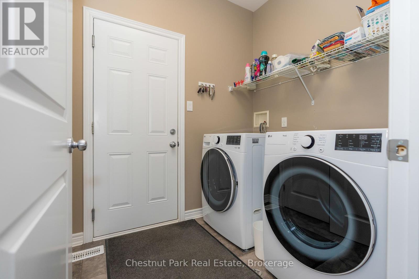 21 Portland Street, Collingwood, Ontario  L9Y 0W9 - Photo 19 - S12359057