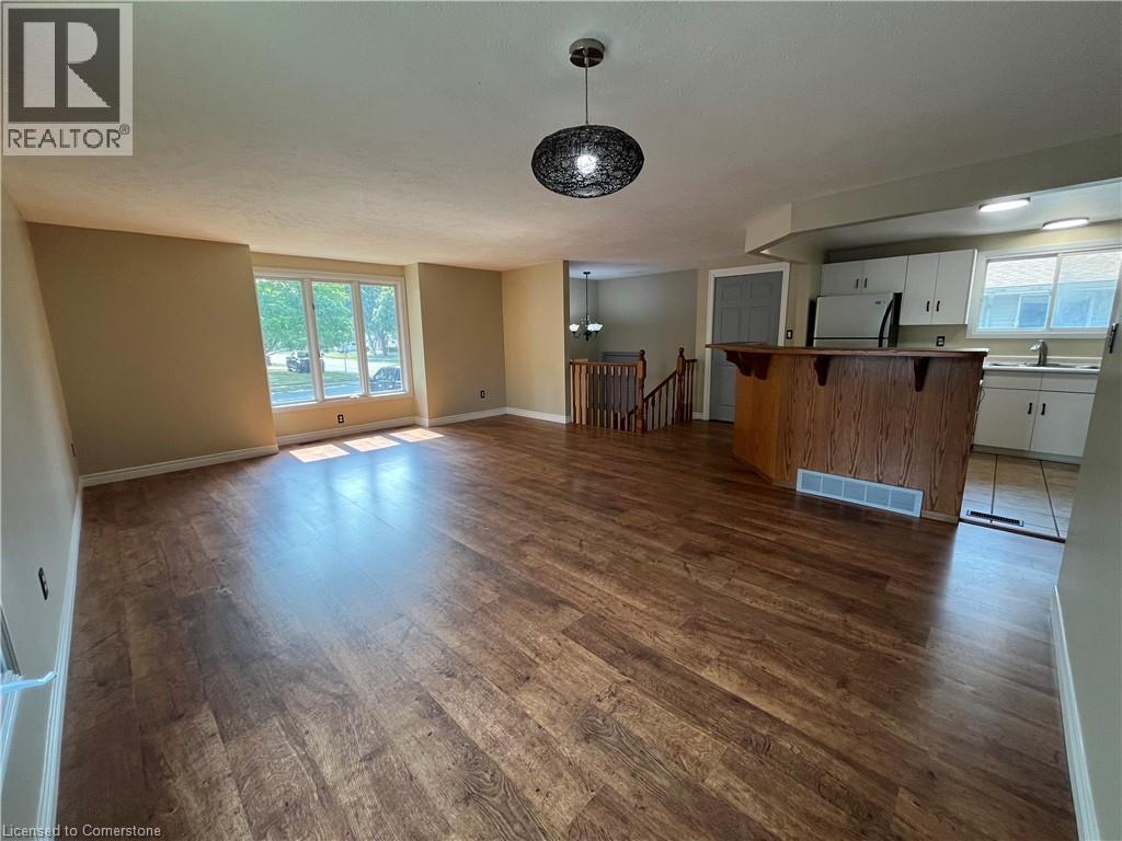 Property at 730 JOHN Street image 5