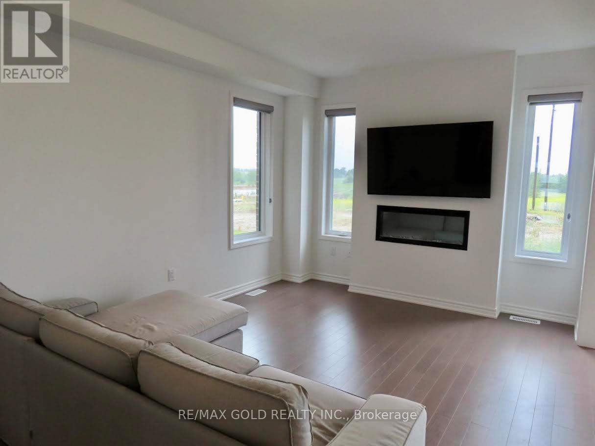 50 Yorkshire Drive, Barrie, Ontario  L9J 0B7 - Photo 10 - S12358902