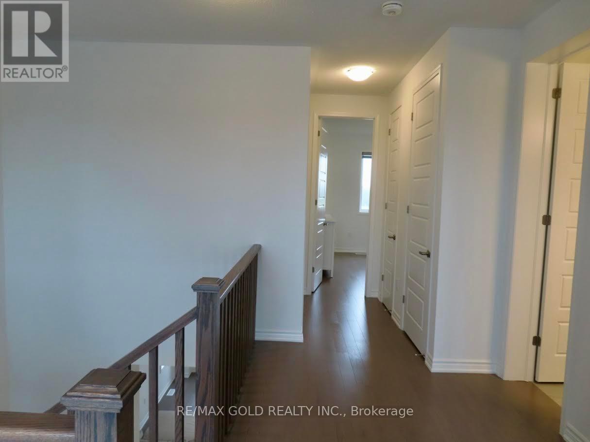 50 Yorkshire Drive, Barrie, Ontario  L9J 0B7 - Photo 19 - S12358902