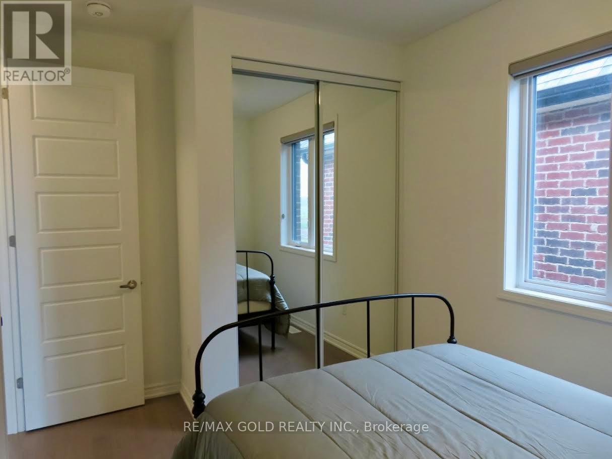 50 Yorkshire Drive, Barrie, Ontario  L9J 0B7 - Photo 24 - S12358902