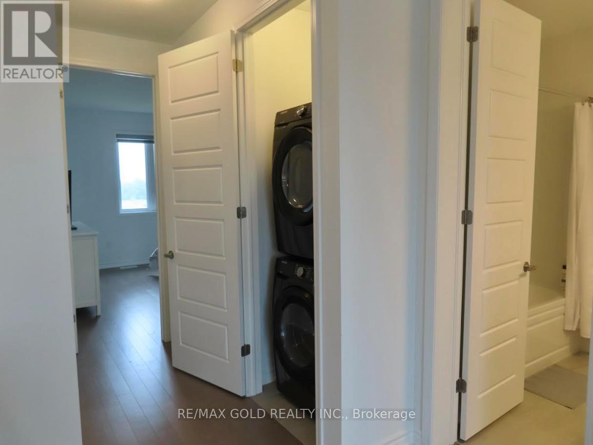 50 Yorkshire Drive, Barrie, Ontario  L9J 0B7 - Photo 25 - S12358902