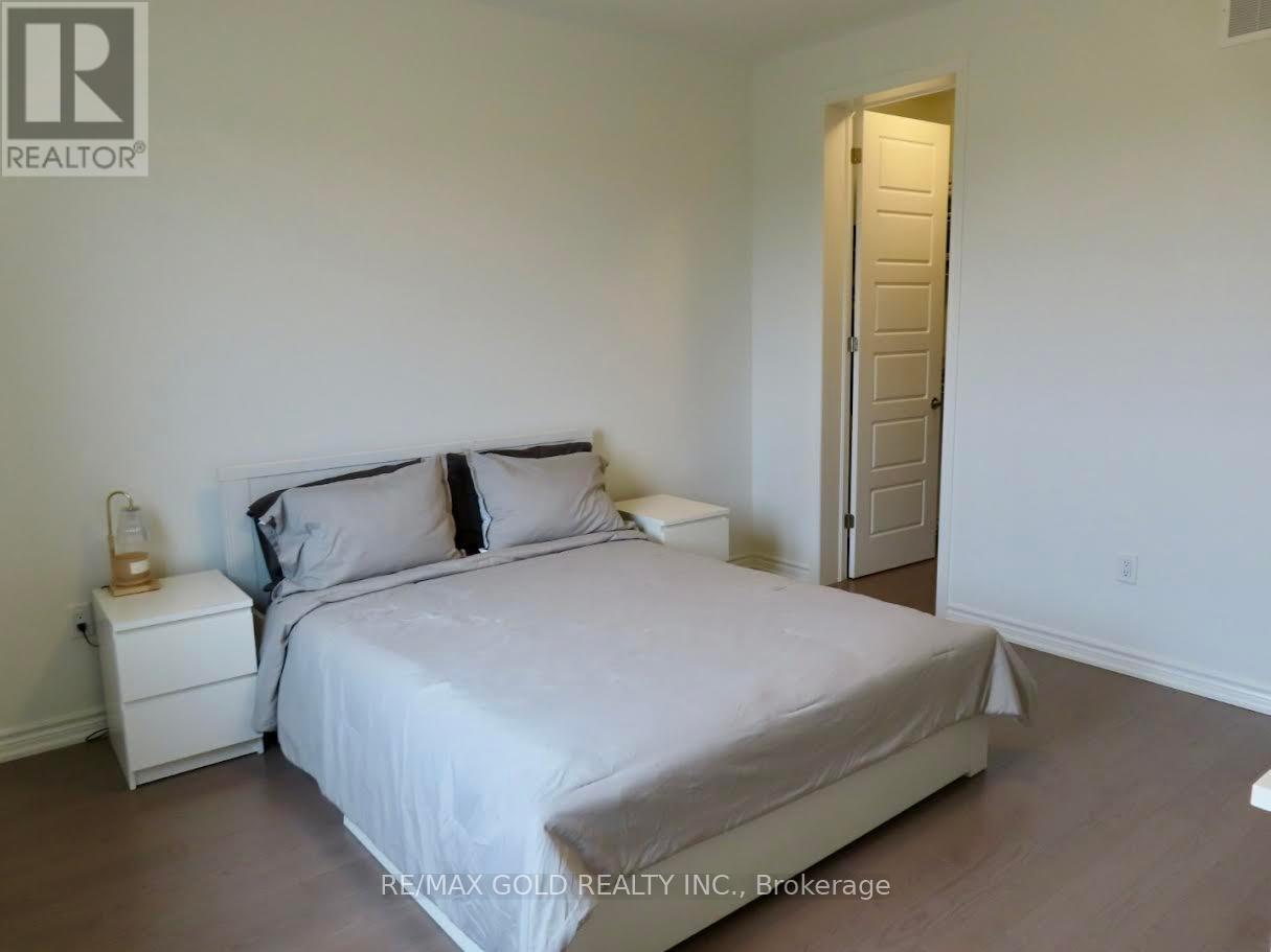 50 Yorkshire Drive, Barrie, Ontario  L9J 0B7 - Photo 27 - S12358902