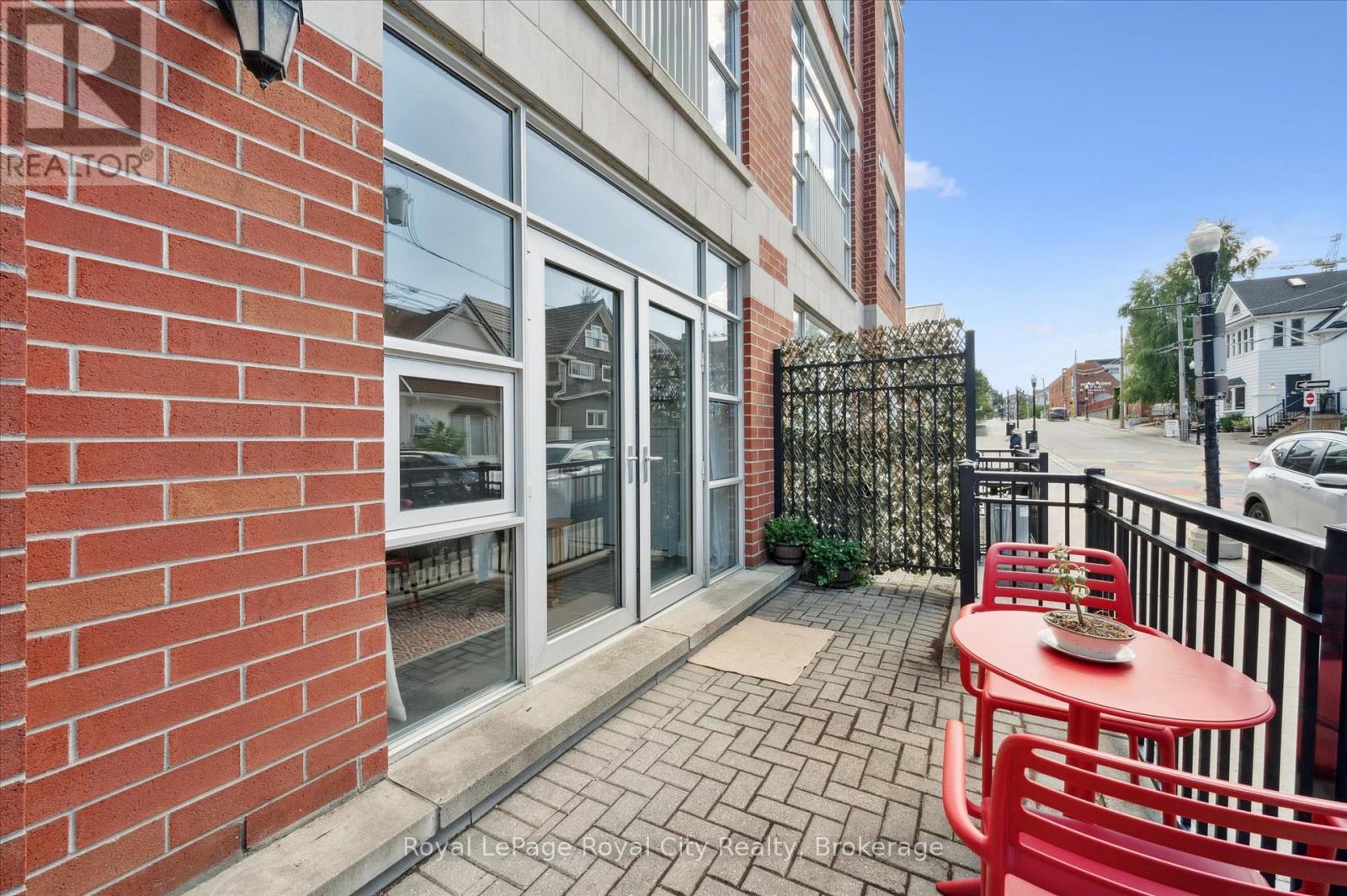 118 - 165 Duke Street E, Kitchener, Ontario  N2H 6T8 - Photo 24 - X12358933