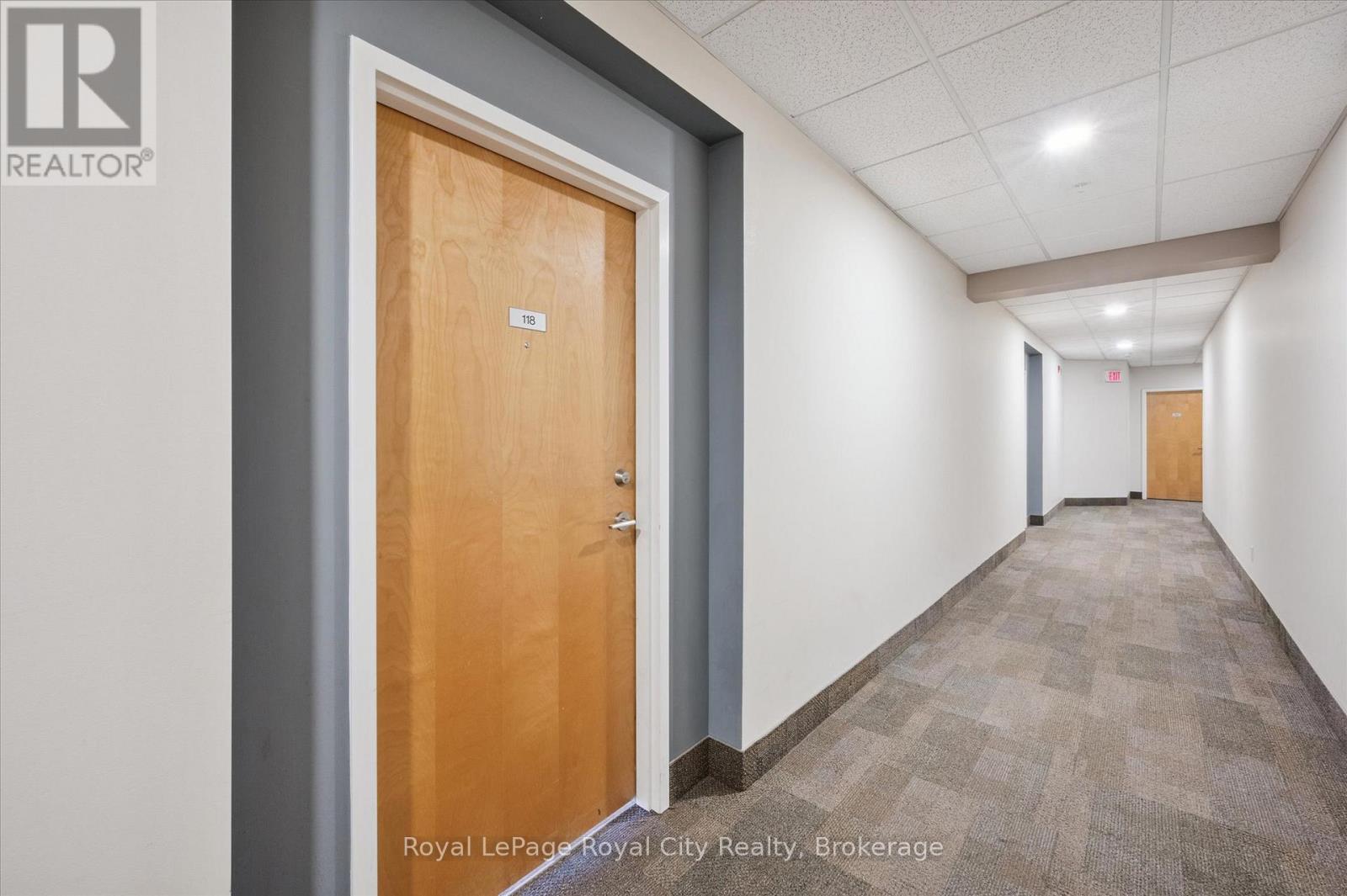 118 - 165 Duke Street E, Kitchener, Ontario  N2H 6T8 - Photo 4 - X12358933
