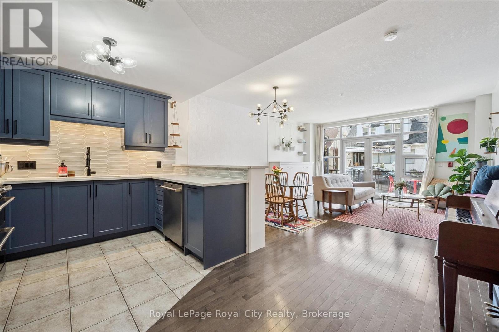 118 - 165 Duke Street E, Kitchener, Ontario  N2H 6T8 - Photo 6 - X12358933