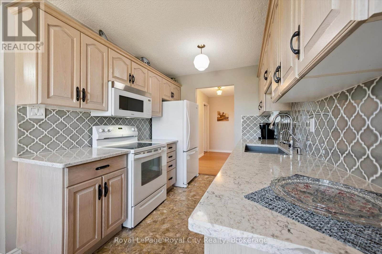 713 - 19 Woodlawn Road E, Guelph, Ontario  N1H 7B1 - Photo 16 - X12358994