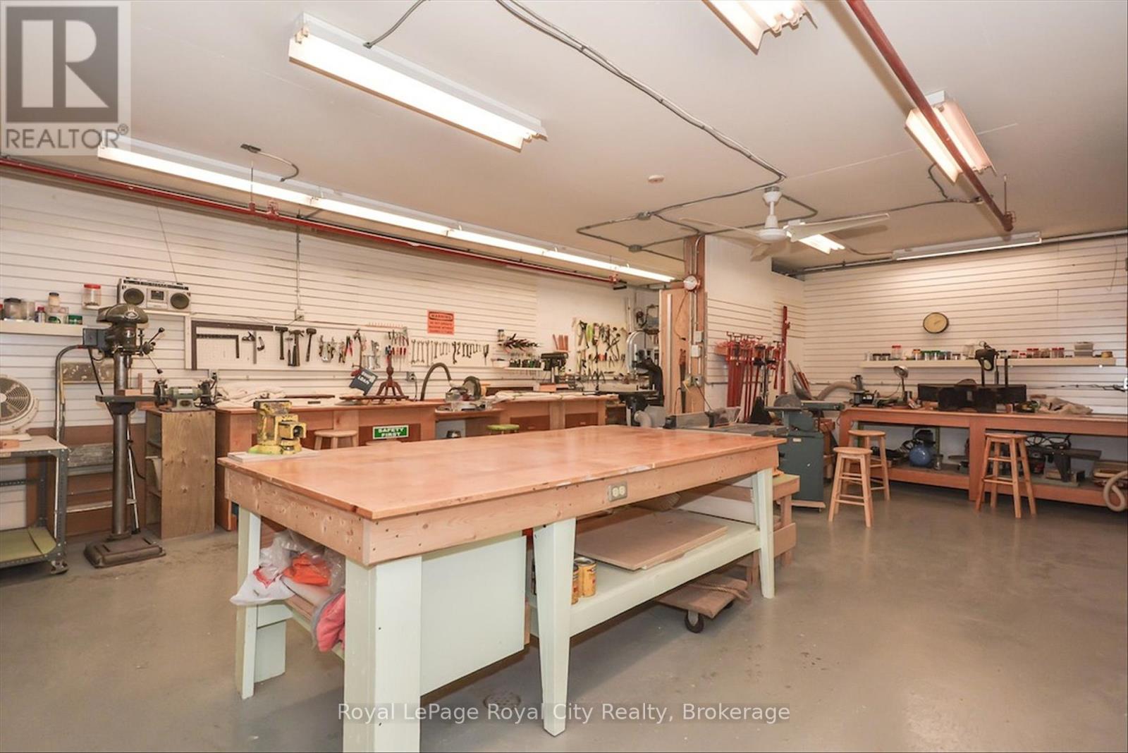 713 - 19 Woodlawn Road E, Guelph, Ontario  N1H 7B1 - Photo 38 - X12358994