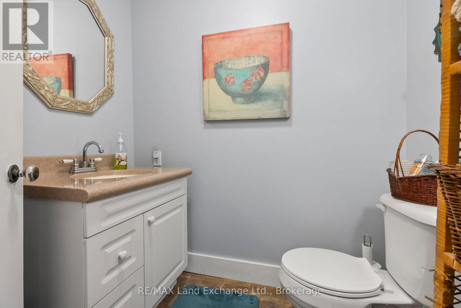 439 Green Street, Saugeen Shores, Ontario  N0H 2C0 - Photo 13 - X12359017