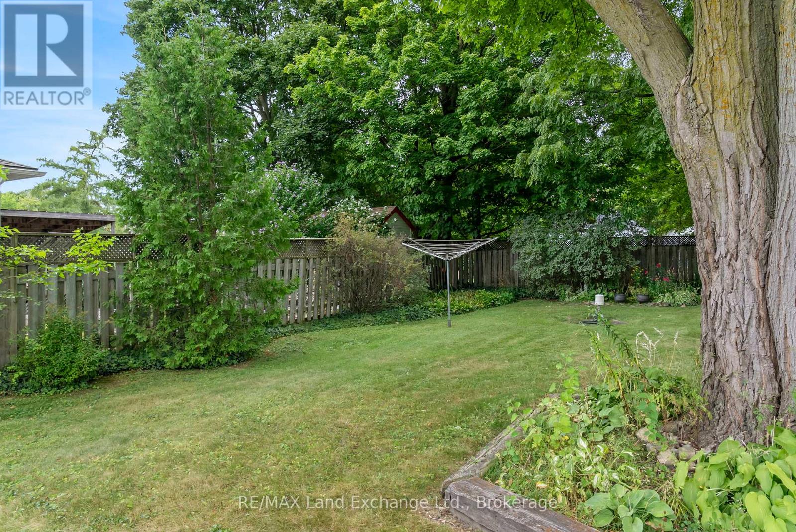 439 Green Street, Saugeen Shores, Ontario  N0H 2C0 - Photo 27 - X12359017
