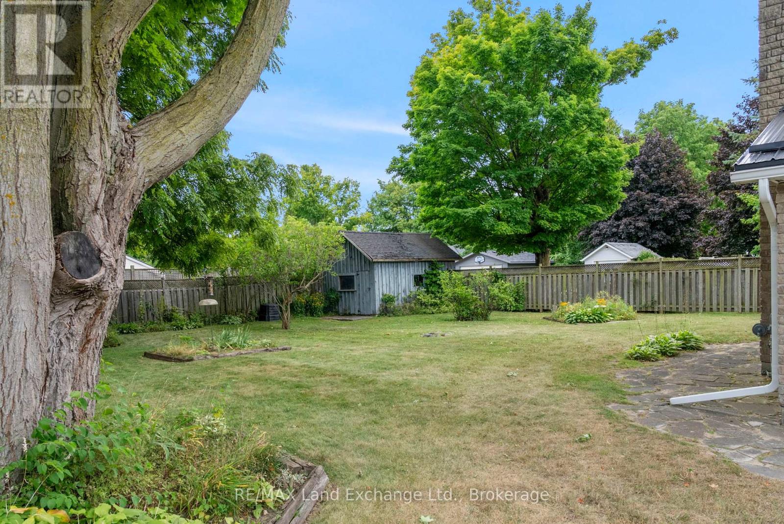 439 Green Street, Saugeen Shores, Ontario  N0H 2C0 - Photo 29 - X12359017