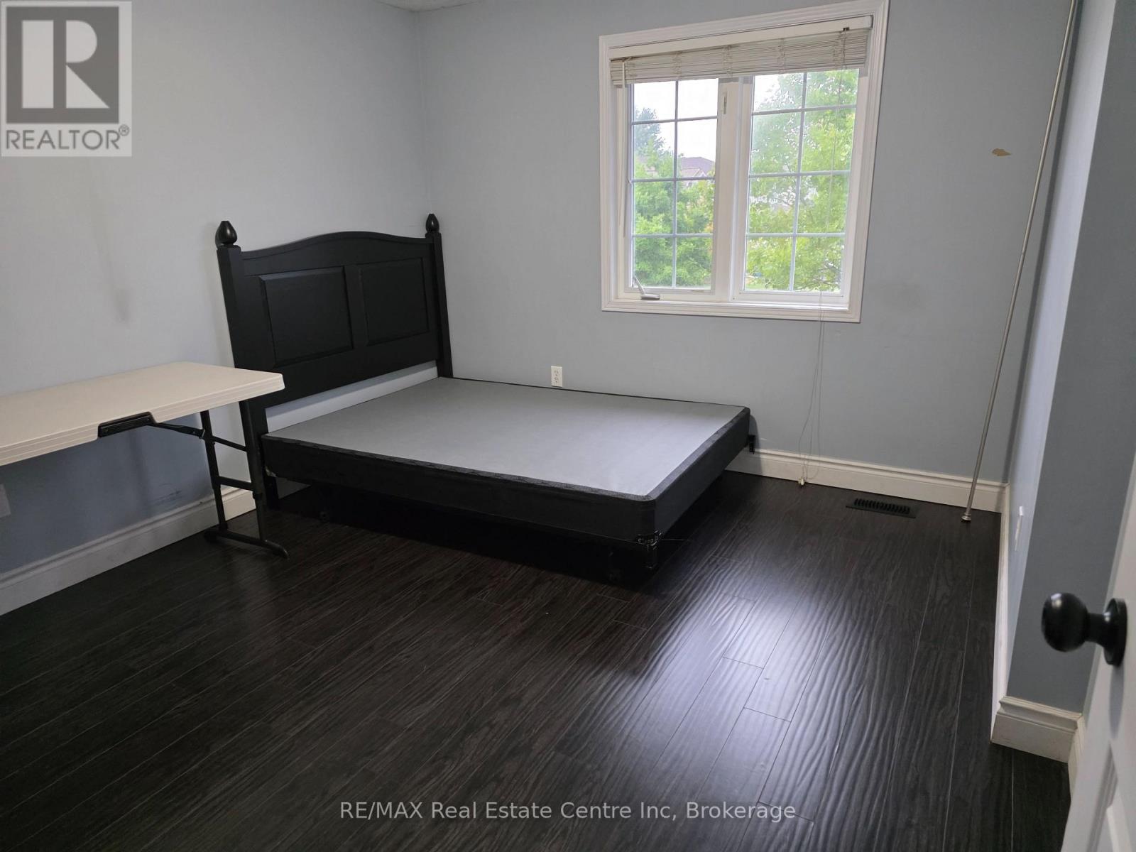 15 Bard Boulevard, Guelph, Ontario  N1L 1S9 - Photo 19 - X12359023