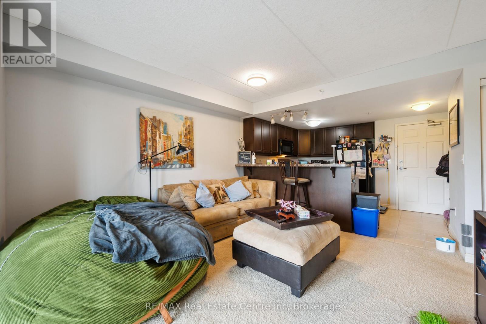 303 - 19 Waterford Drive, Guelph, Ontario  N1L 0G8 - Photo 9 - X12359047
