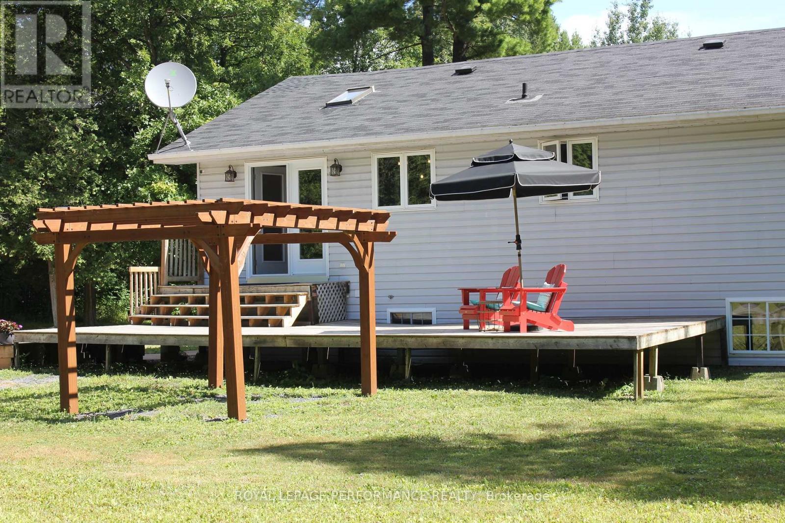 4692 O'keefe Road, South Stormont, Ontario  K0C 2A0 - Photo 15 - X12358897