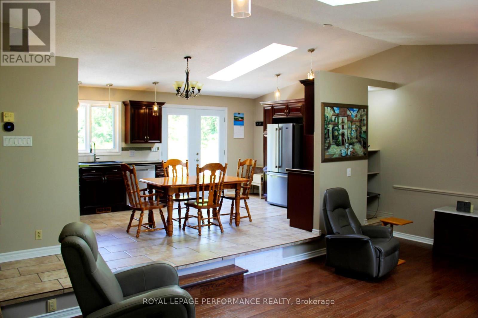 4692 O'keefe Road, South Stormont, Ontario  K0C 2A0 - Photo 18 - X12358897
