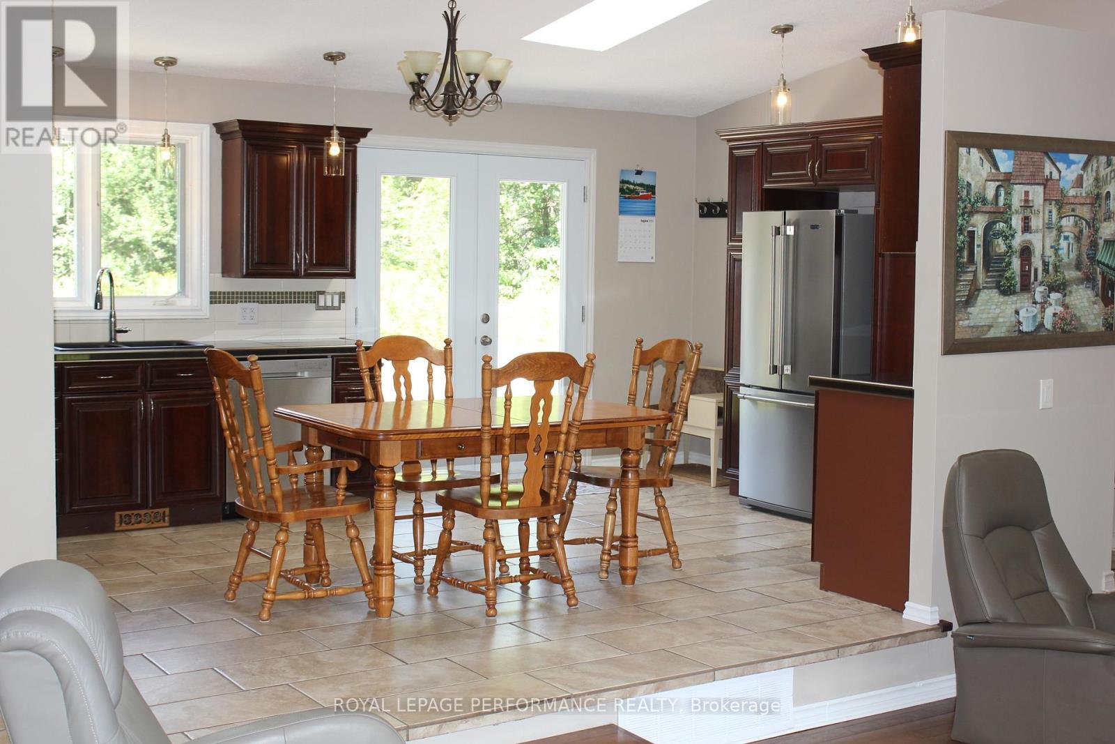 4692 O'keefe Road, South Stormont, Ontario  K0C 2A0 - Photo 17 - X12358897